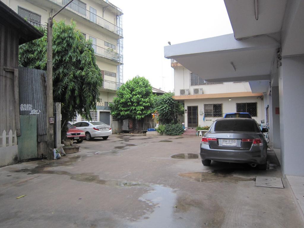 Pakchong Phubade Hotel Exterior photo