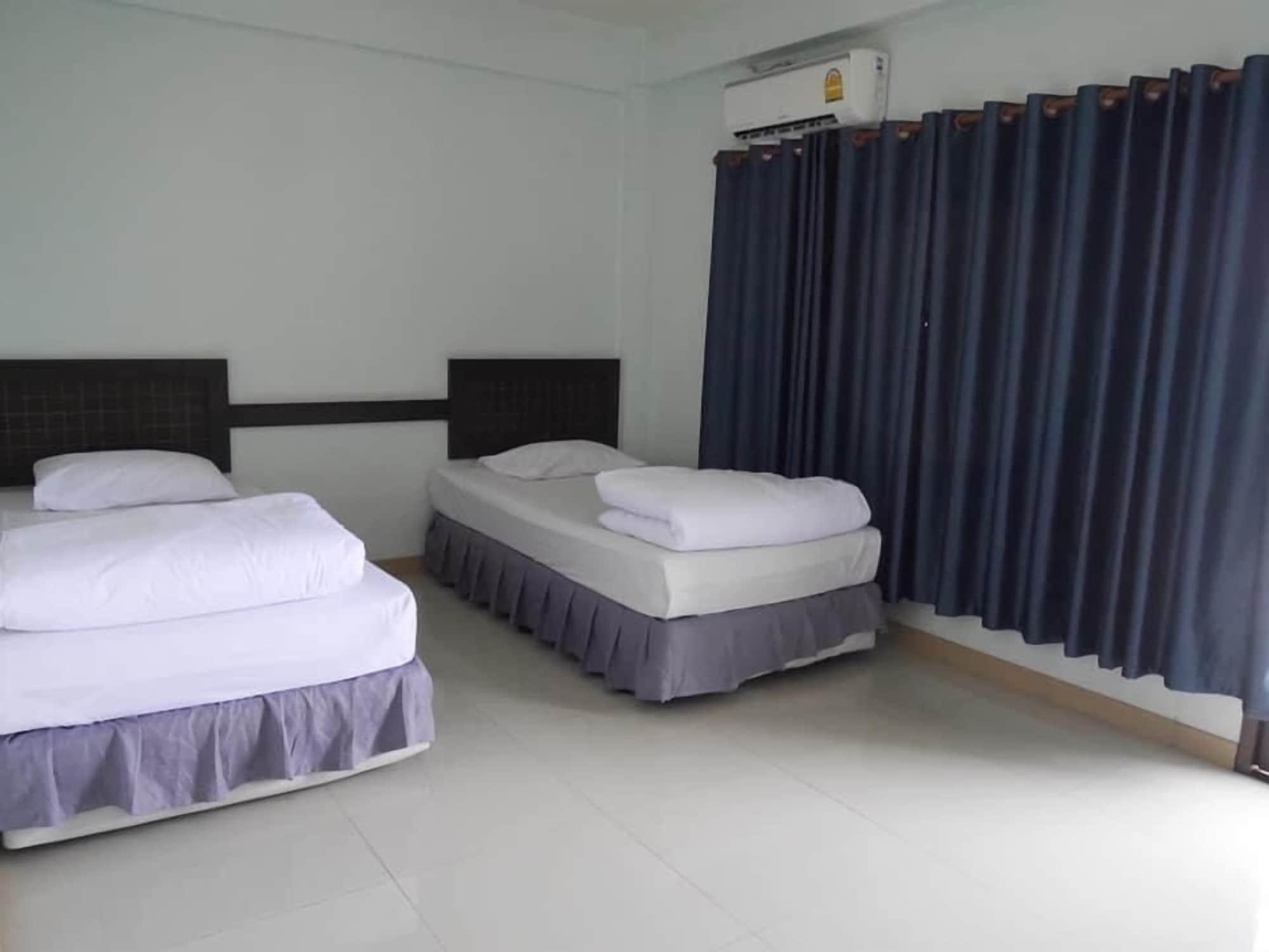 Pakchong Phubade Hotel Exterior photo