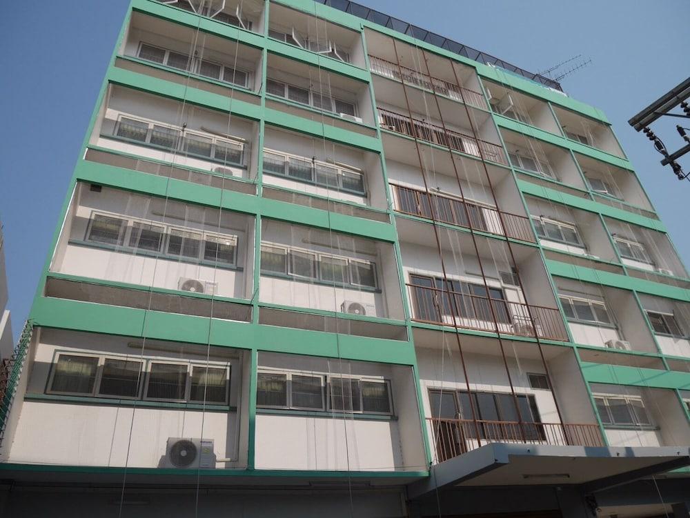 Pakchong Phubade Hotel Exterior photo